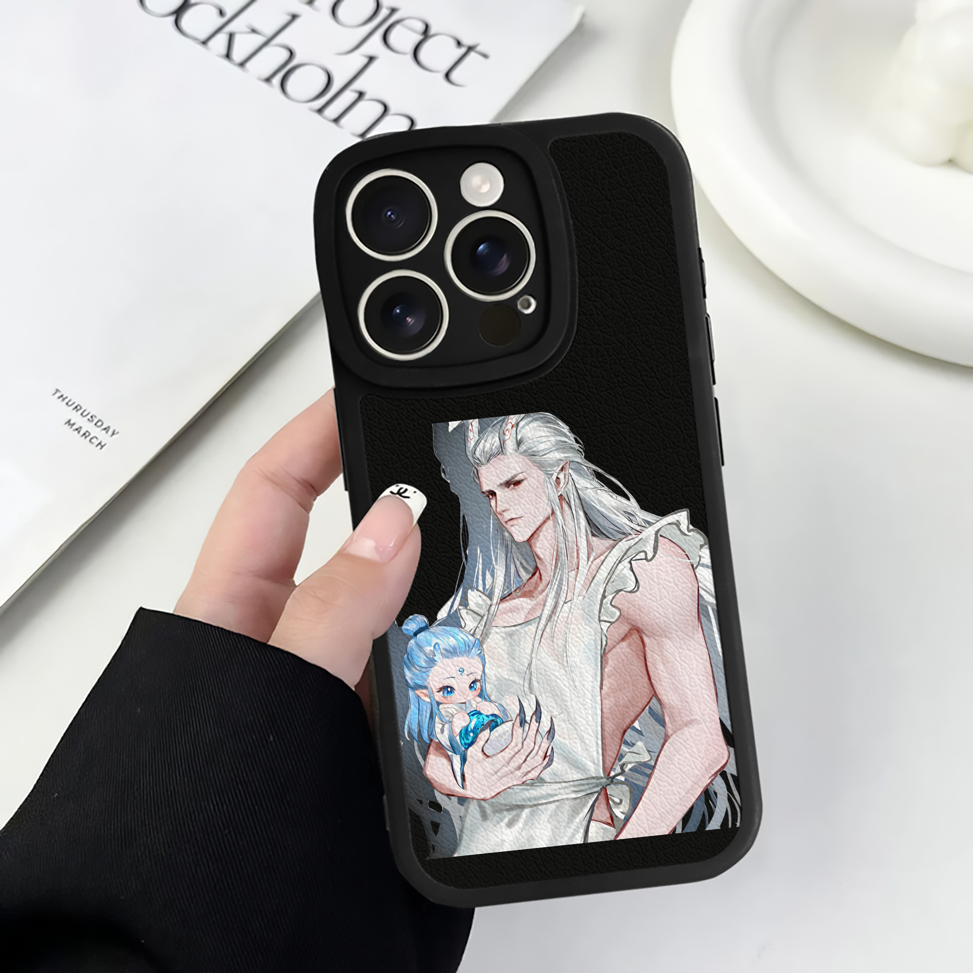 （画像用） Ne Zha 2 ナタ 魔童の大暴れ 【iPhone 16シリーズ対応】シリコンスマホケース（レザー調） 材質：シリコン